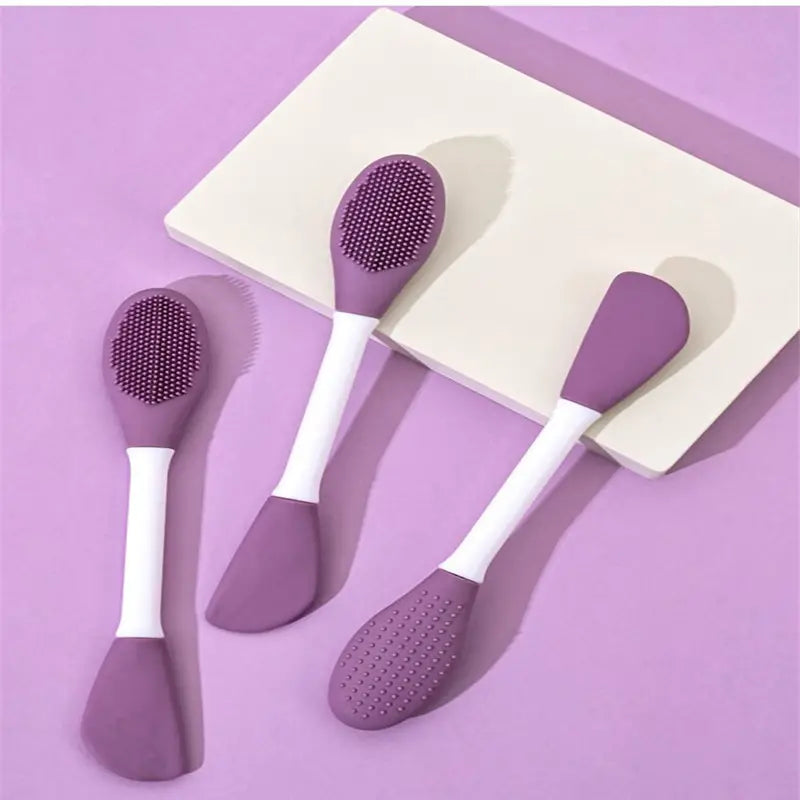 Beauty Silicone Face Mask Applicator Makeup Brush Double-Ended Facial Mask Brush for Mud, Clay, Charcoal Mixed Mask，Soft Makeup Beauty Brush Tools for Apply Cream, Lotion (1PC Multi Color)