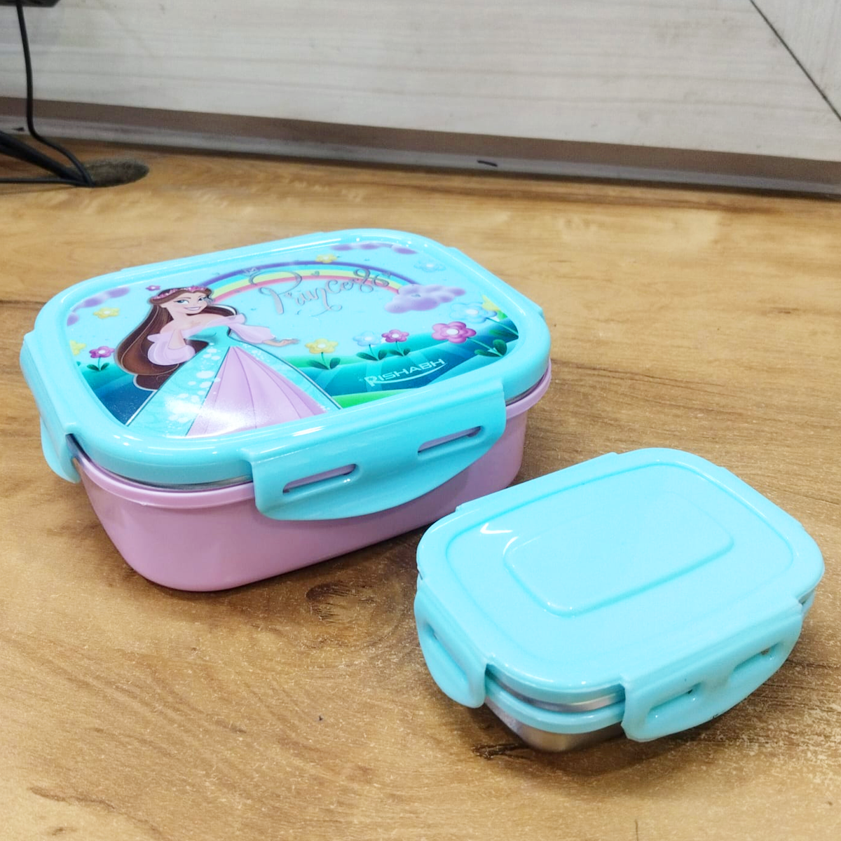 Rishabh Auraa Small DLX Lunchbox