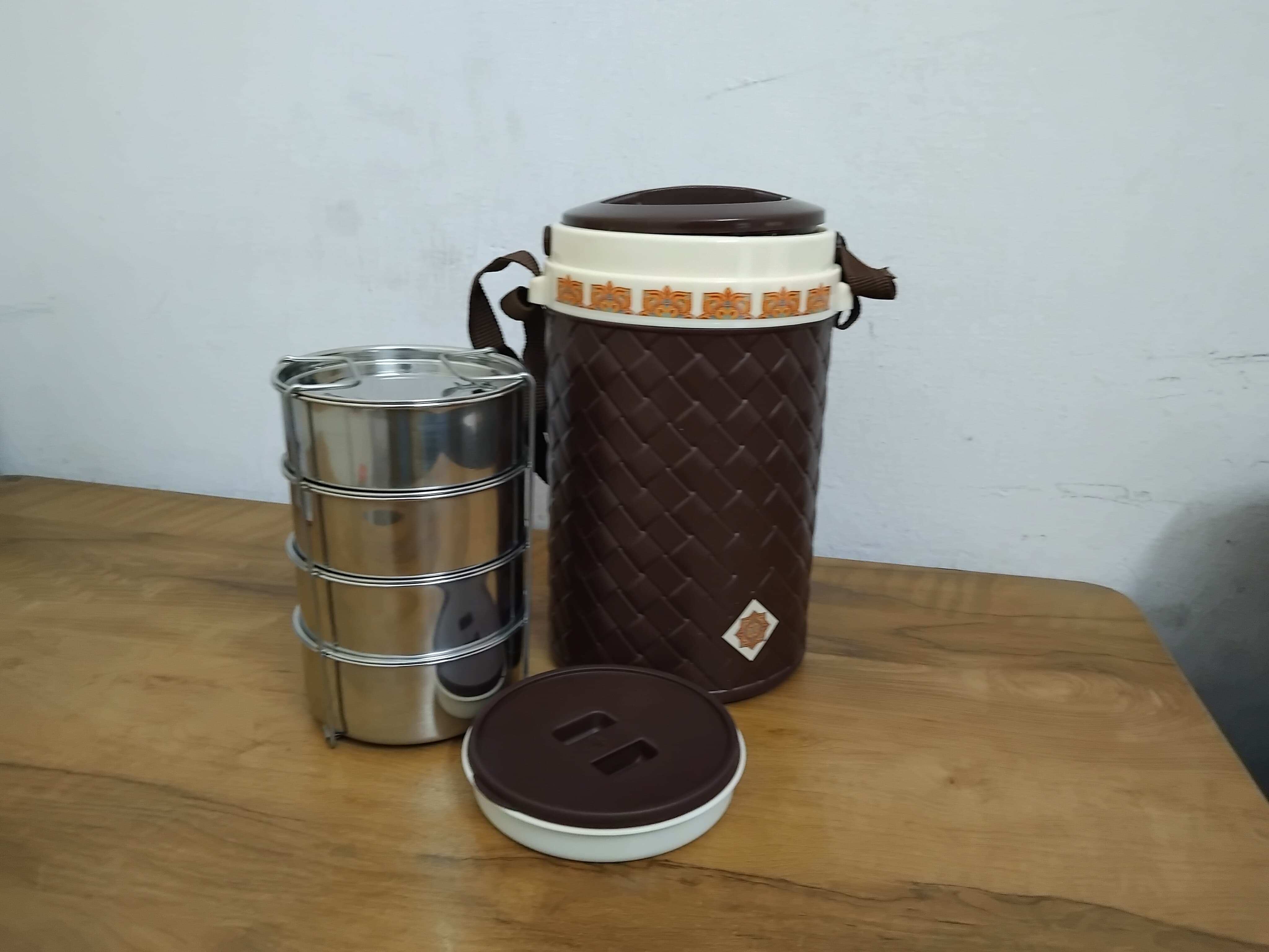 Rishabh Happy Meal 4 Lunch Box 4 SS Container Box Pack Of 1